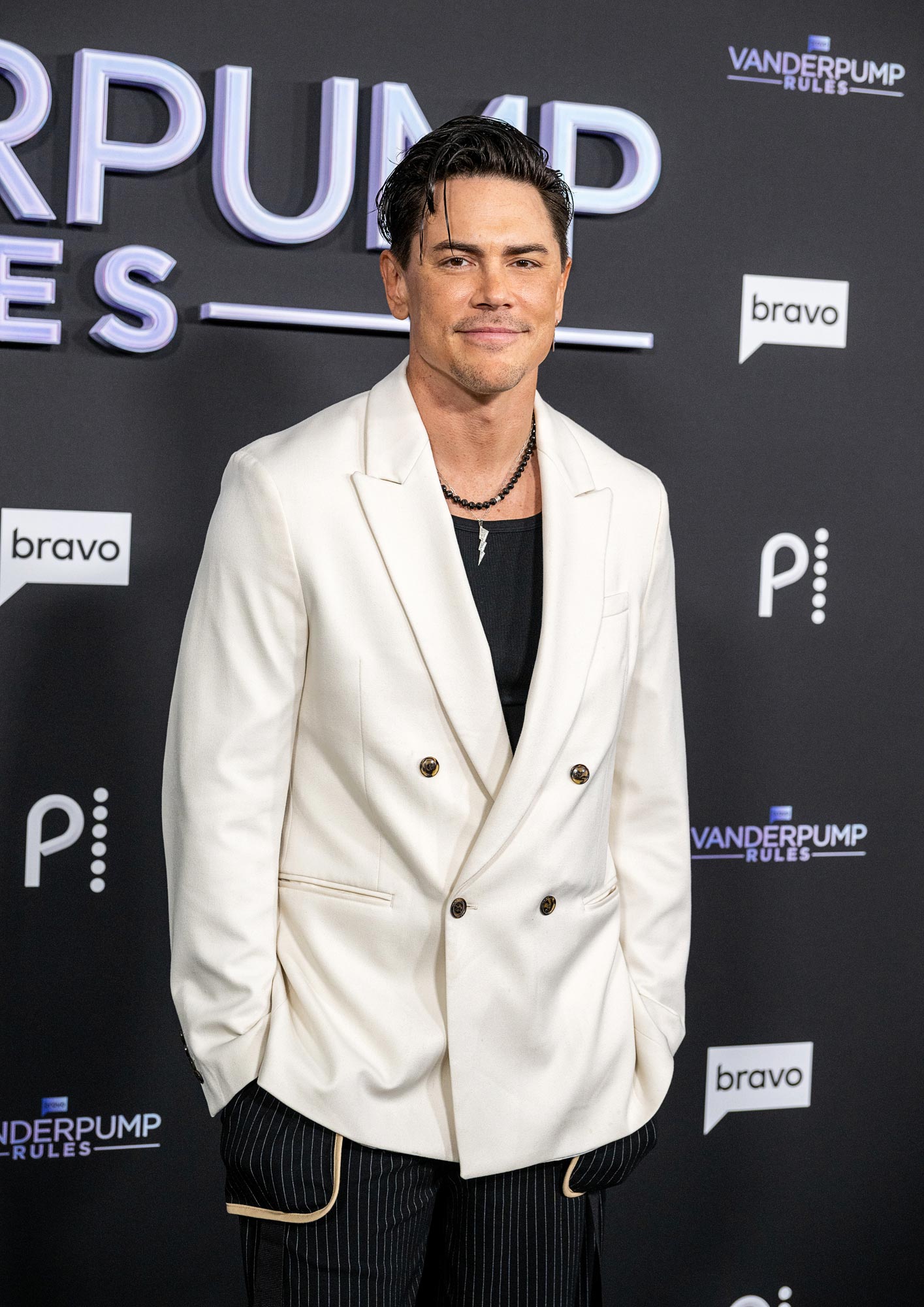 Tom Sandoval Goes Old School Asks Victoria Lee Robinson to Be His Valentine With Handwritten Card 317