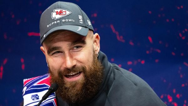 Travis Kelce Jokes He Felt Really At Home by Niners Gang Booing Him During Super Bowl Practice