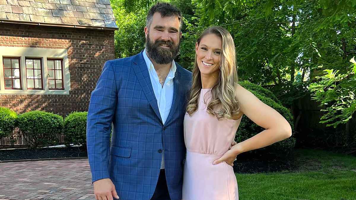 Kylie Kelce Joins 'New Heights' to Troll Jason Kelce's Dance Moves — and Lack of Valentine's Day Plans