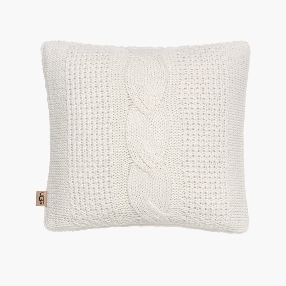 nordstrom-winter-sale-ugg-pillow