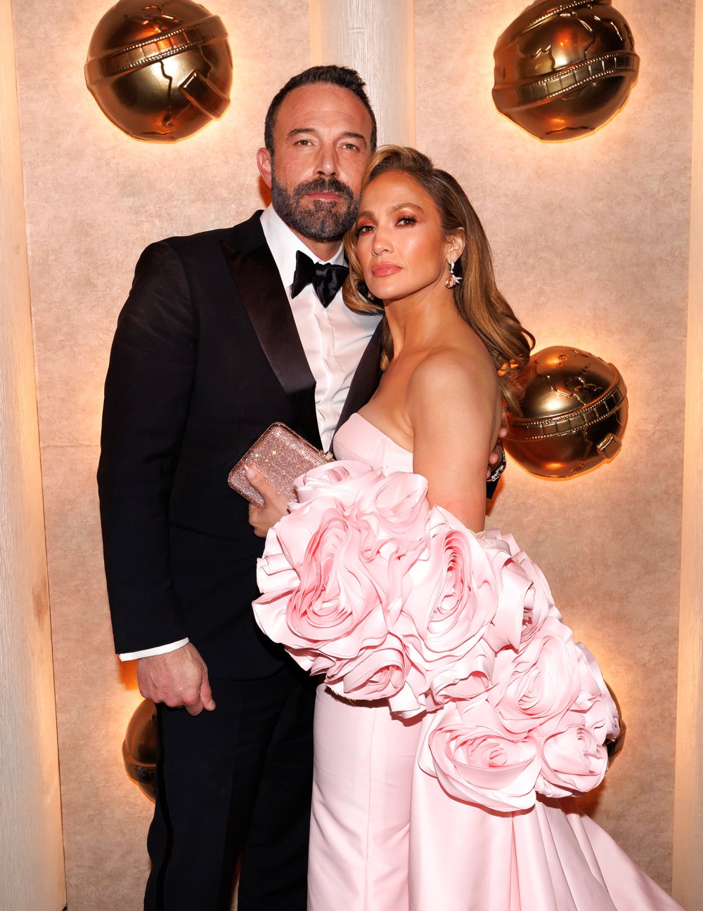 Jennifer Lopez Subtly Mouths 'I Love You' to Husband Ben Affleck During 'SNL' Credits