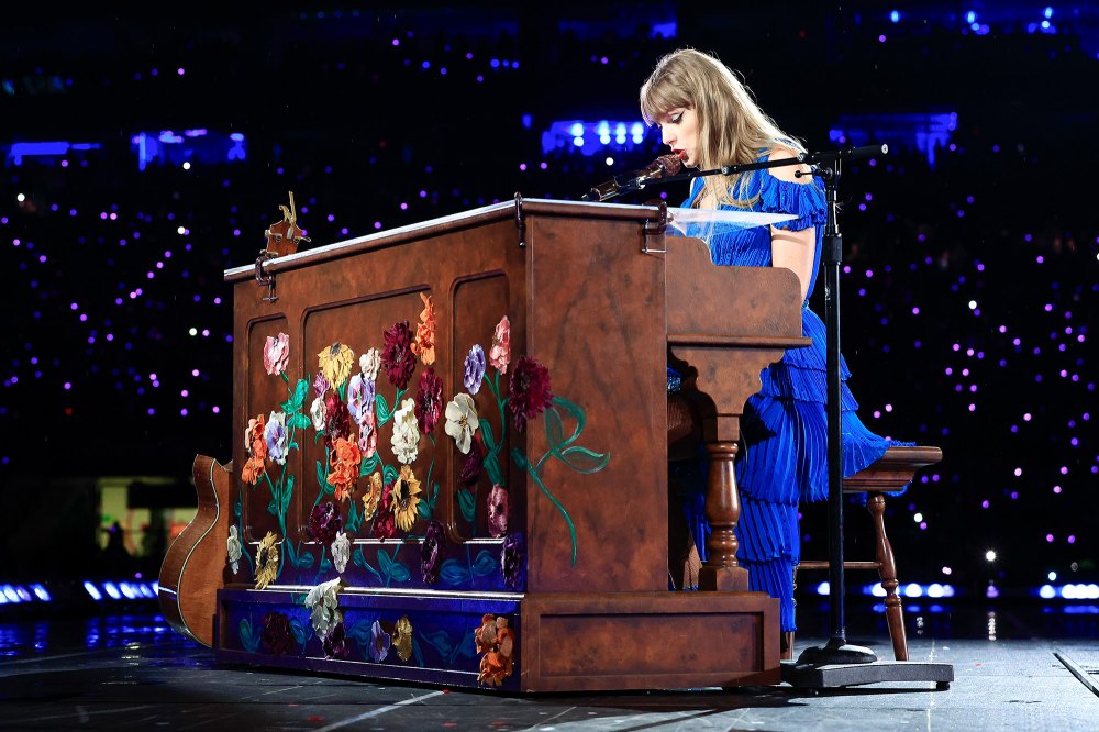 Taylor Swift Sings ‘You’re On Your Own, Kid’ as Surprise Song During Last Tokyo 'Eras' Show