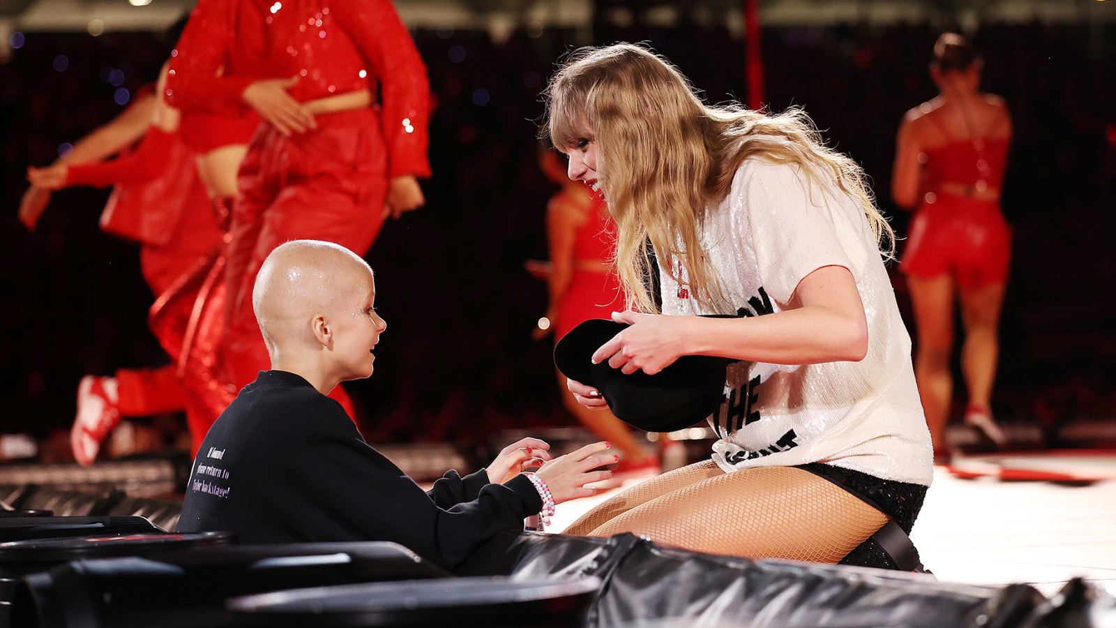Taylor Swift Grants Wish of 9-Year-Old Girl Battling Cancer at Sydney Era’s Tour