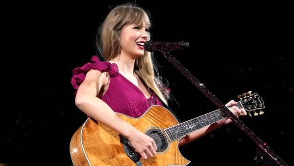 Taylor Swift Performs Surprise Song Mash-Up of 3 Tracks During 'Eras Tour' Concert in Australia