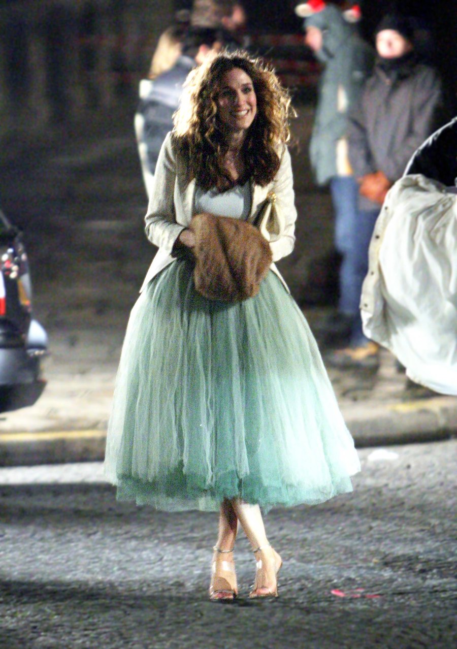 Carrie Bradshaw’s Most Iconic ‘Sex and the City’ Outfits