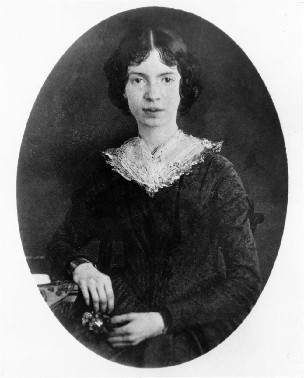 Ancestry Reveals Taylor Swift Is Related to Late Poet Emily Dickinson