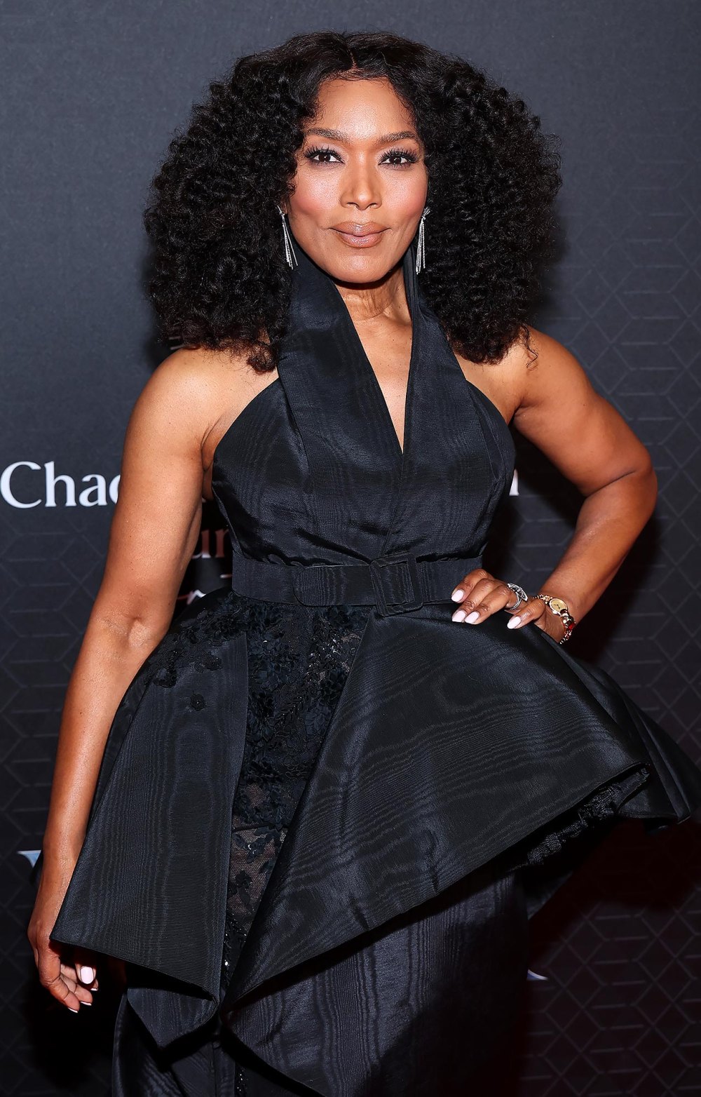 Angela Bassett Jokes She Might Need 'Therapy’ After Sending Kids to College: 'Feeling Very Sad'