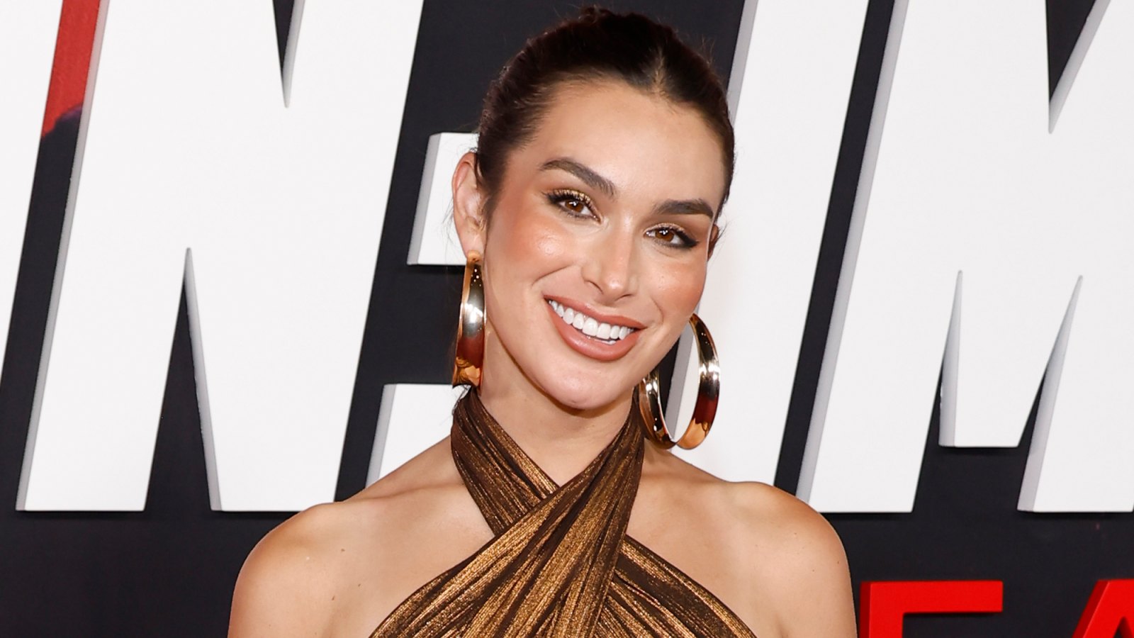 Ashley Iaconetti Shows Son Dawson’s ‘Self-Tanning Mishap’ After Getting Into Her Makeup: ‘A Little Streaky’