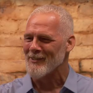 Bachelor Fans Think Kelsey Anderson s Dad Looks Like Travis Kelce 506