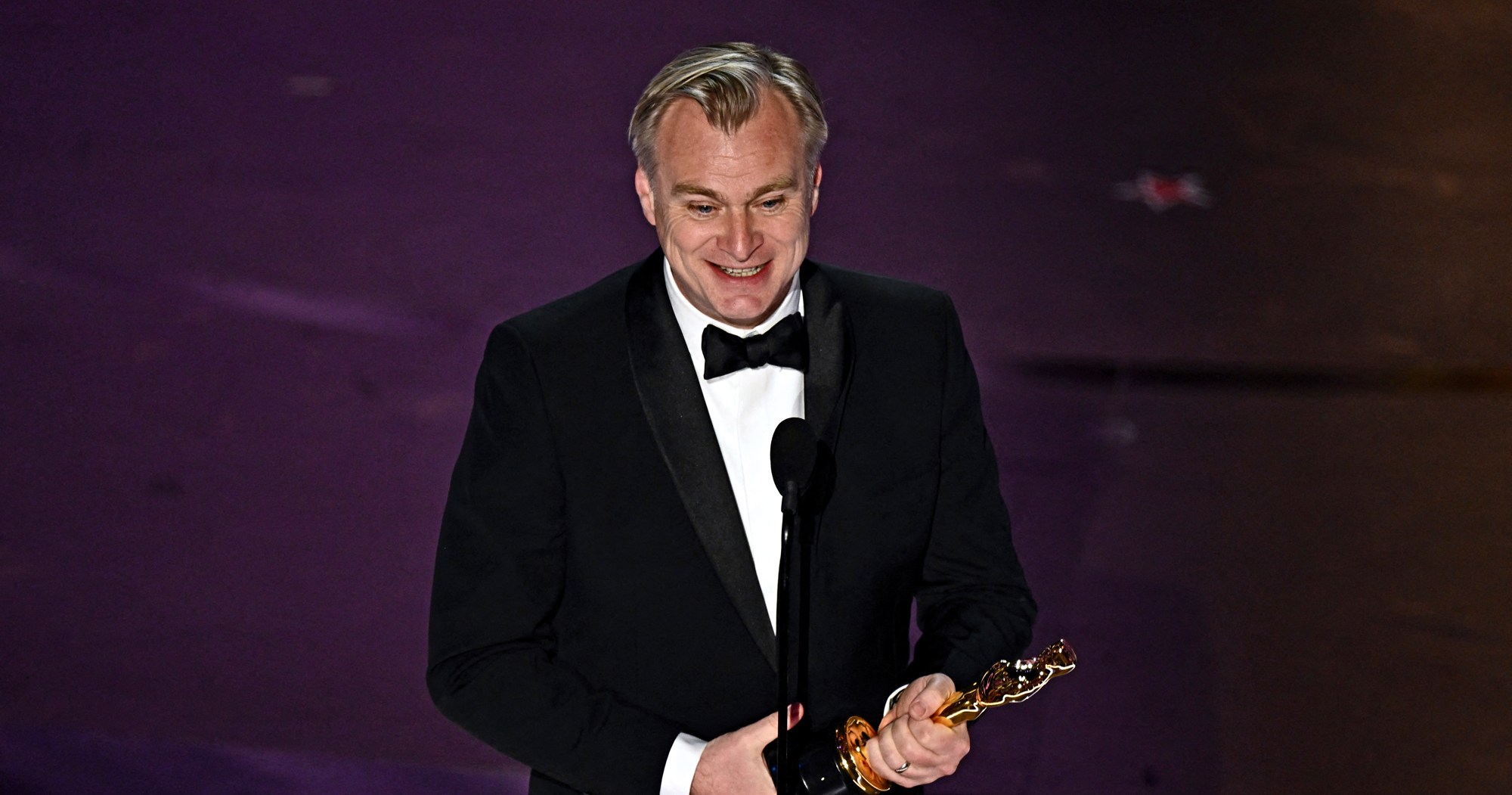 Christopher Nolan Wins Best Director at 2024 Oscars - Vimarsana News