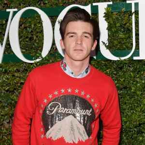 Drake Bell Calls Out Ned Declassified Stars for Nickelodeon Doc Jokes