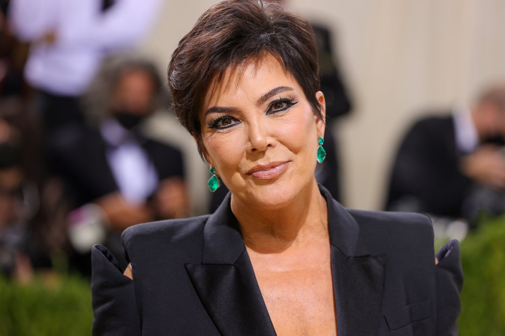 Everything to Know About Kris Jenner s Late Younger Sister Karen Houghton