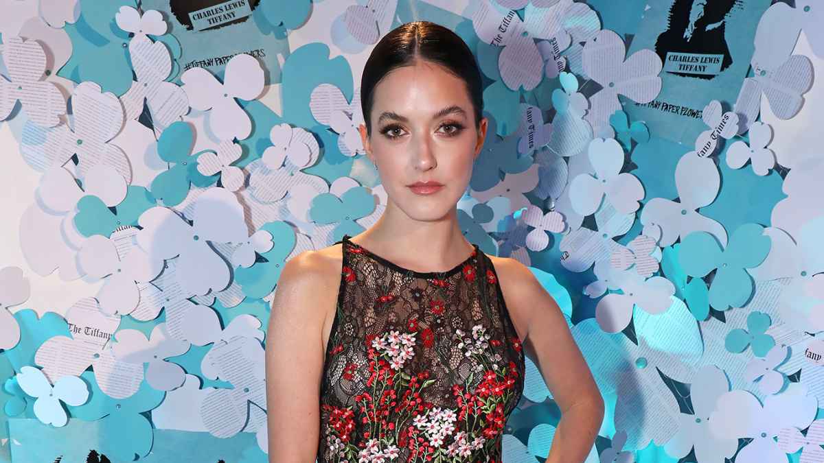 Feature Bartender Says Alaia Baldwin Flings Used Tampon in Her Face Before Arrest