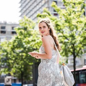 10 Best Transitional Dresses for Larger Busts