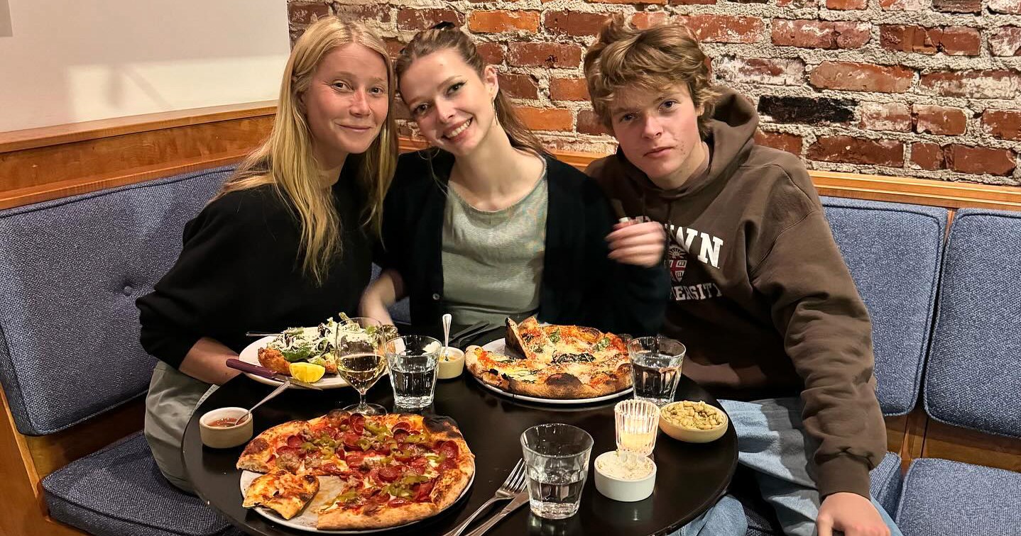 Gwyneth Paltrow Celebrates Easter With Her Kids - Vimarsana News