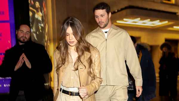 Hailee Steinfeld’s Boyfriend Ripped His Pants on Date Night