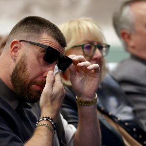 Jason Kelce Breaks Down in Tears While Announcing His Retirement From the Philadelphia Eagles 316