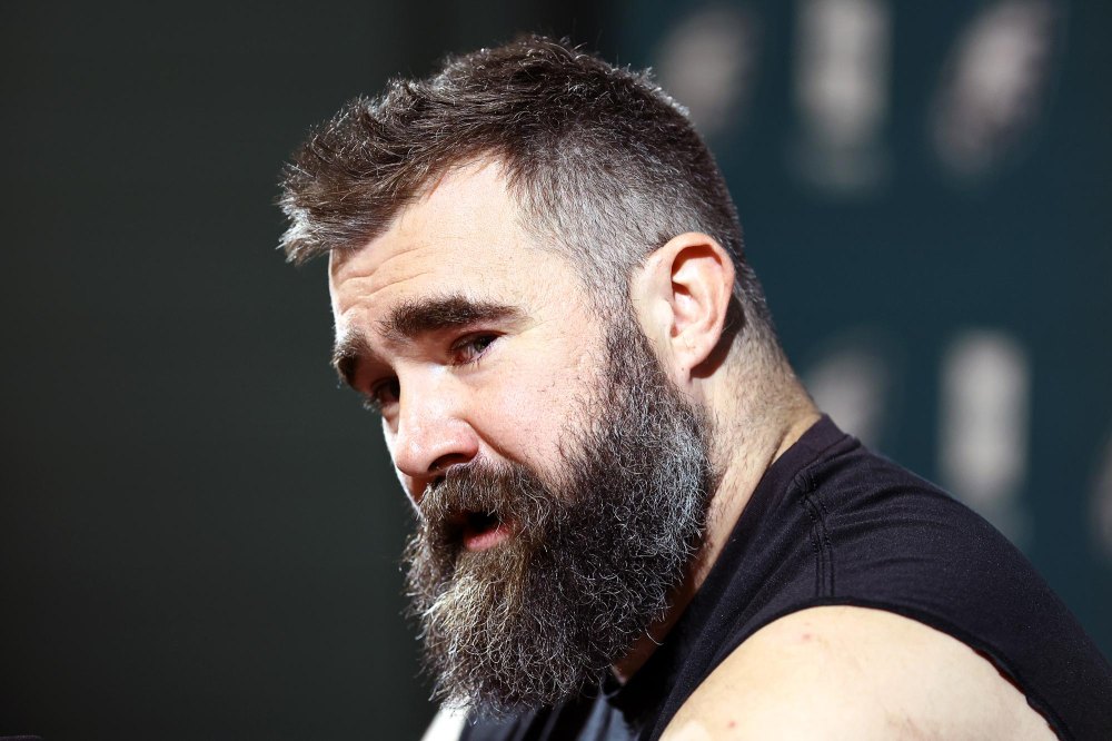 Jason Kelce Breaks Down in Tears While Announcing His Retirement From the Philadelphia Eagles 317