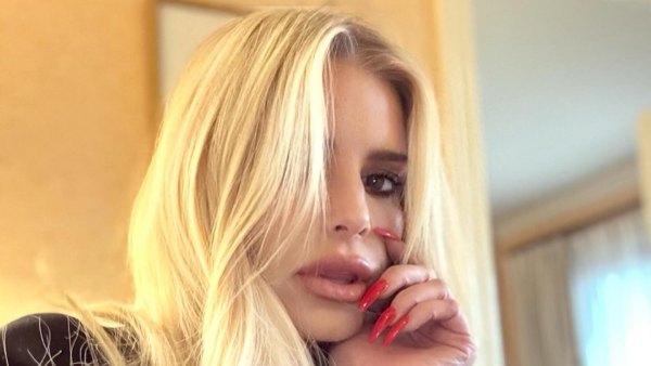 Feature Jessica Simpson Serves Over the Top Glam in Black and Gold Fit Know Your Worth Then Add Tax