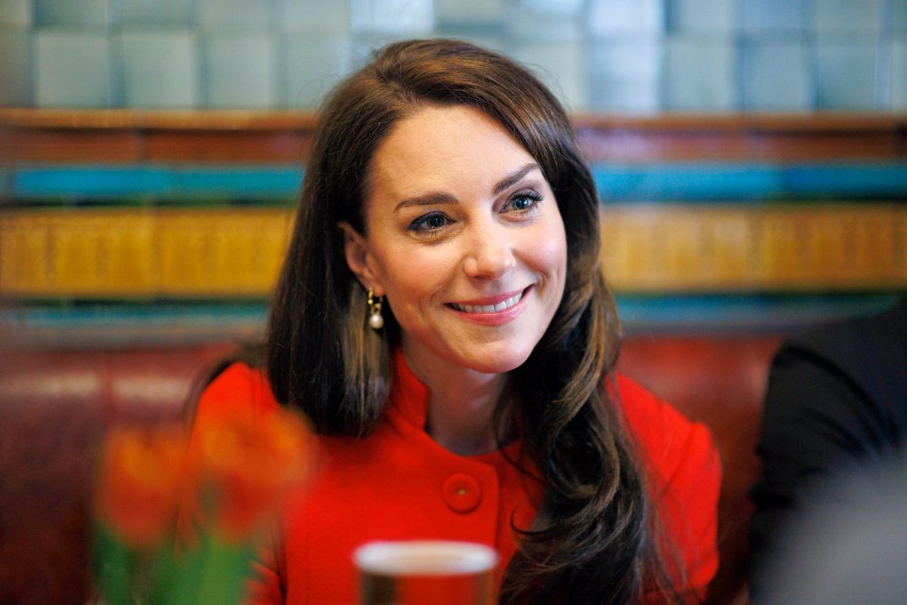 Kate Middleton Reportedly Paid Bar Tab