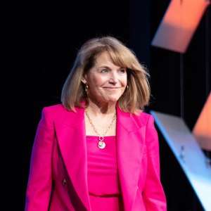Katie Couric Can t Believe She s Old Enough to Be a Grandmother I Was Like Holy S—t 957