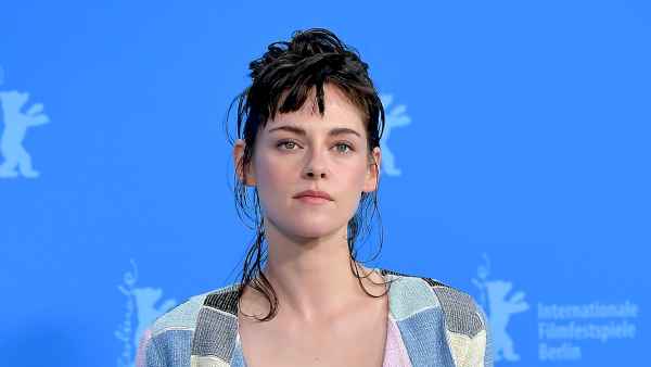Kristen Stewart Got F king Annoying Notes About Happiest Season Style