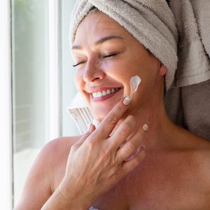 L’OCCITANE Shea Light Comforting Face Cream