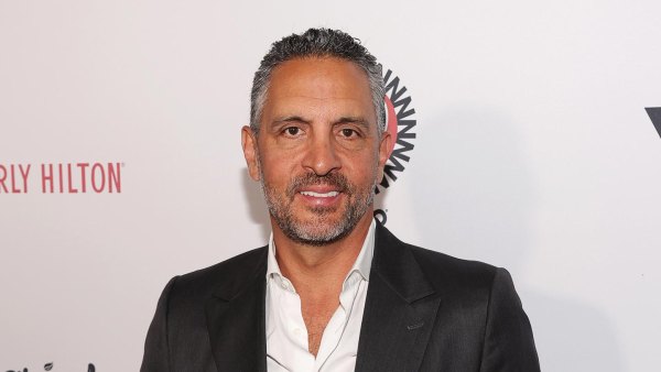 Mauricio Umansky Reveals What Led to Hilton Family Feud 943