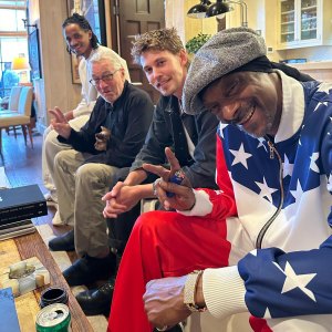 Robert De Niro, Snoop Dogg and Austin Butler Have Dinner Together in Malibu