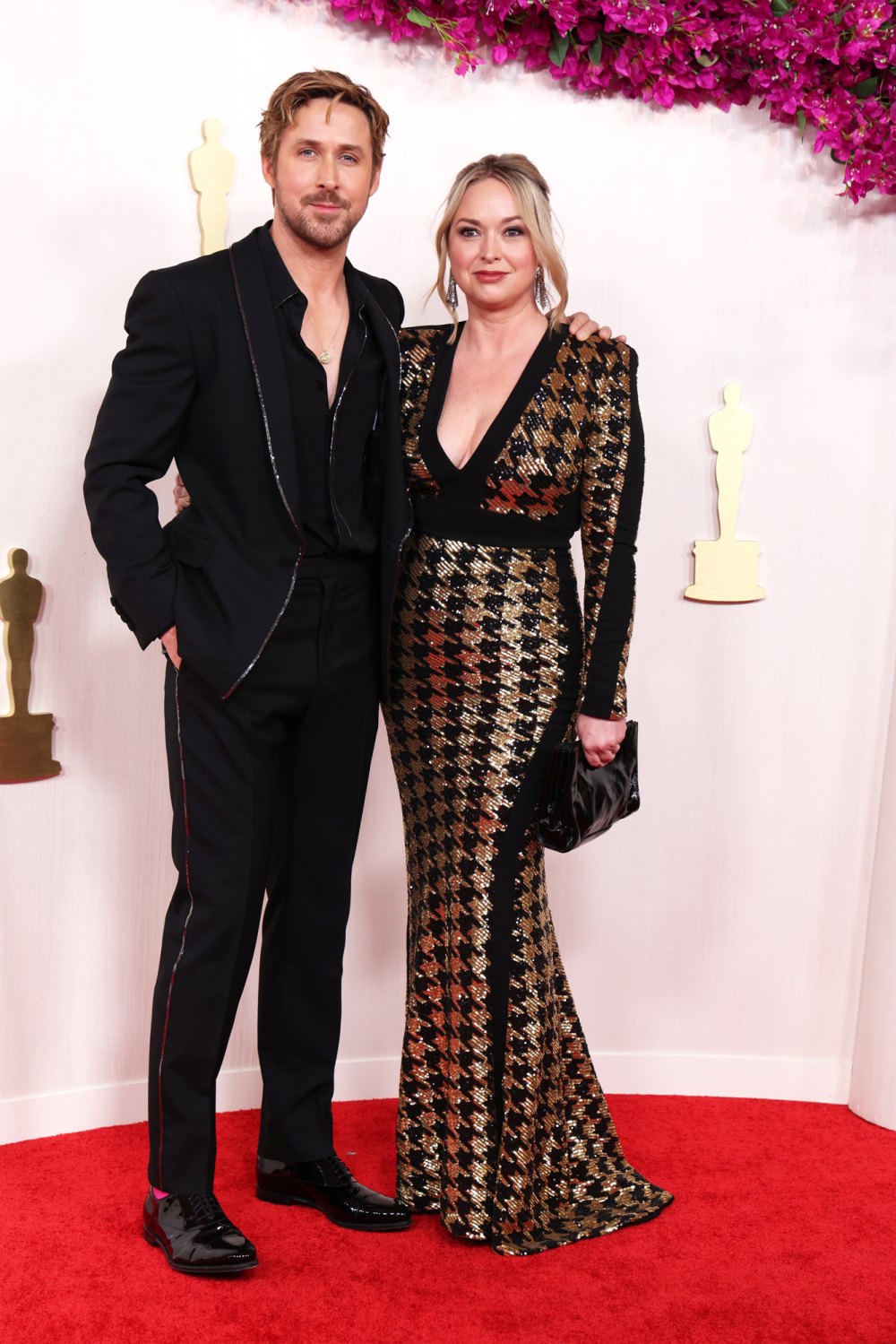 Ryan Gosling Has Family Night at Oscars Red Carpet