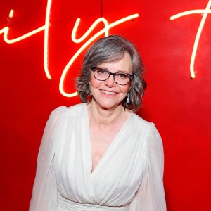 Sally Field Doesn t See Herself Getting Remarried I Was Never Really Good at Picking a Partner 498