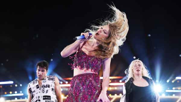 Study Finds Swifties Created an Earthquake