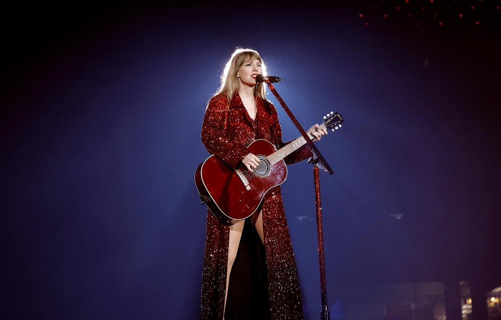 Taylor Swift Delivers a Sweet Voice Message to Fans Ahead of &lsquo;The Tortured Poets Department&rsquo;