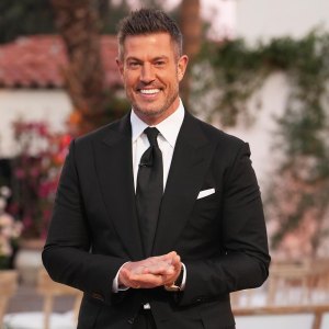 The Bachelor Host Jesse Palmer Cried Watching 1 Season 28 Hometown Visit It Was Heartwarming