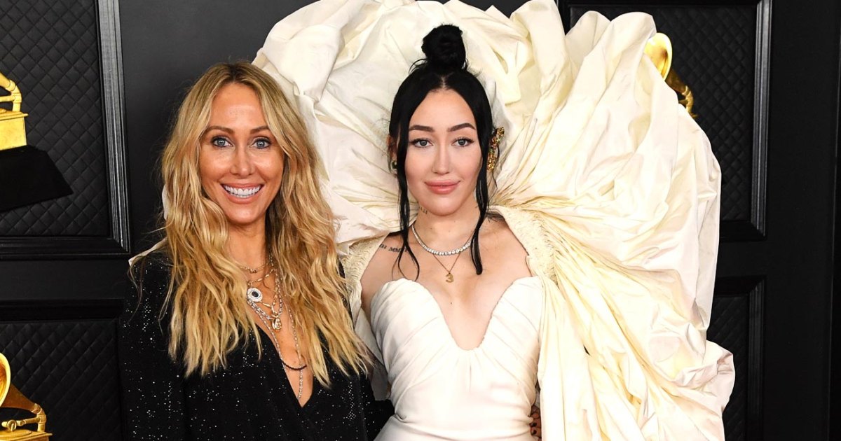 Noah Cyrus Celebrates Mom Tish’s 57th Birthday Amid Family Drama Noah Cyrus Celebrates Mom Tish’s 57th Birthday Amid Family Drama