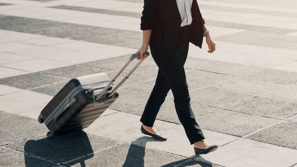 13 Absolute Comfiest Spring Flats for Women