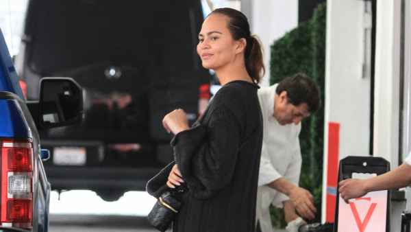 Chrissy Teigen in Beverly Hills on March 28, 2024.