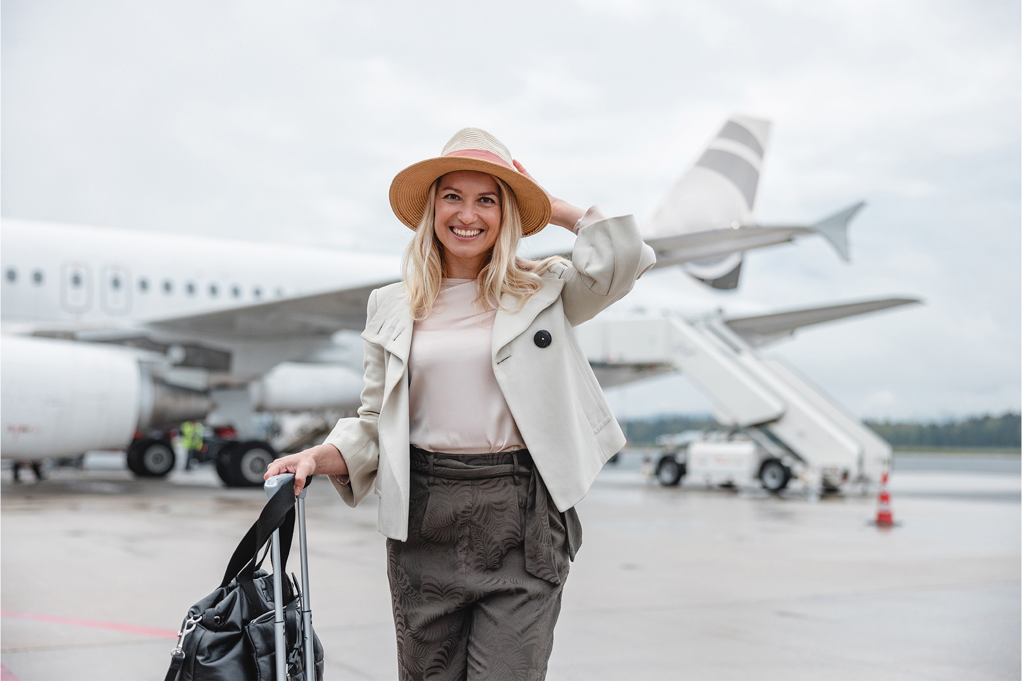 17 Elegant Airport-Friendly Fashion Finds That Are Secretly Comfy