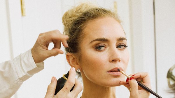 All About Emily Blunts Grecian Goddess Hair and Makeup at the 2024 Oscars