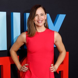 Jennifer Garner SPF Serum