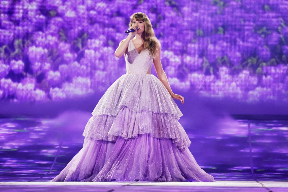 Breaking Down Every Cat Reference in Taylor Swift’s Music 2 Breaking Down Every Cat Reference in Taylor Swifts Music