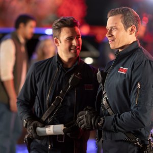 9-1-1’s Oliver Stark Says Buck First Meeting Eddie in Season 2 Had an ‘Element’ of Bisexual Confusion