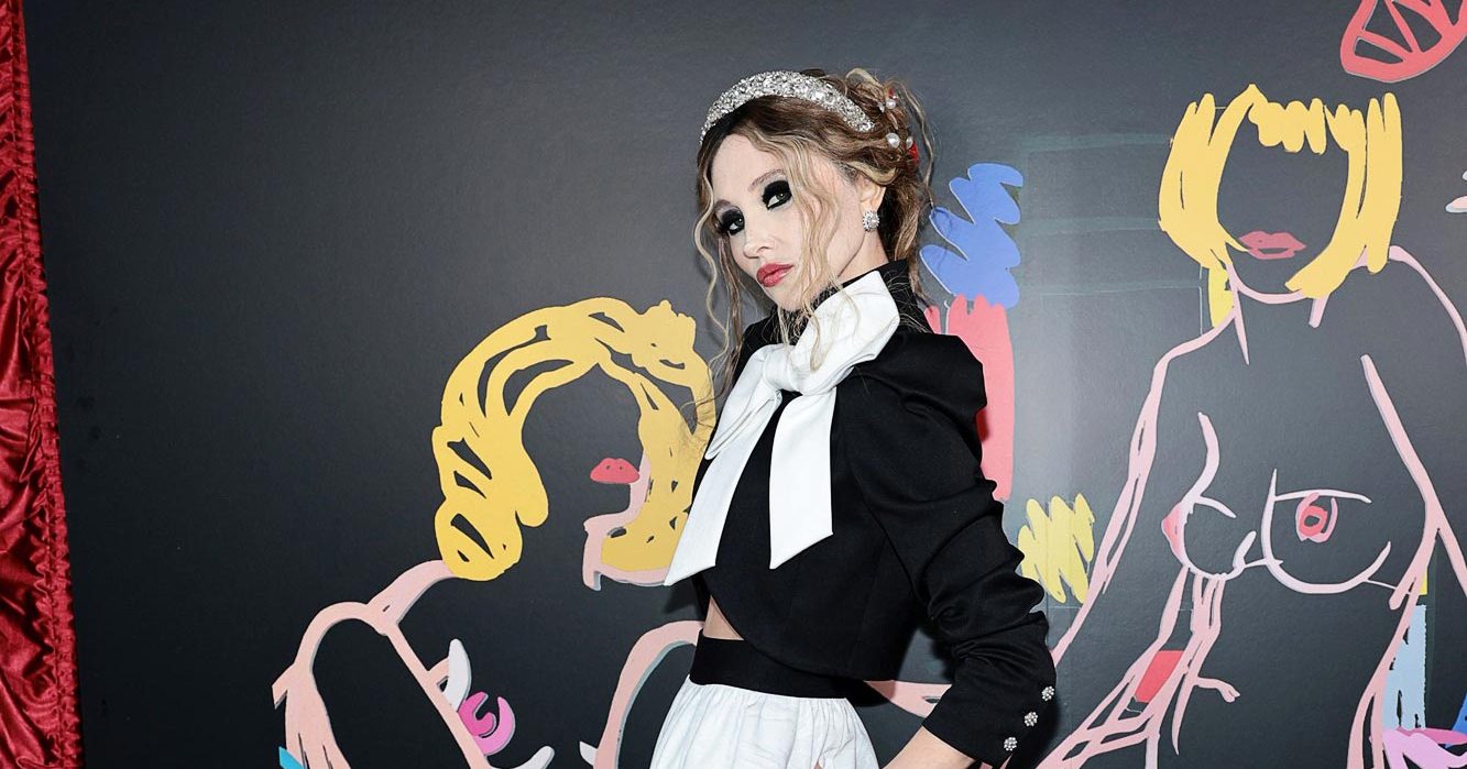 Alice and Olivia's Stacey Bendet Shows Off Her Colorful Apartment - Vimarsana News
