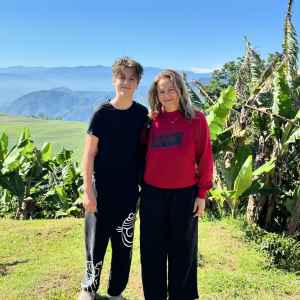 Alicia Silverstone s Son Bear Towers Over Her in Amazing Costa Rica Vacation Photos