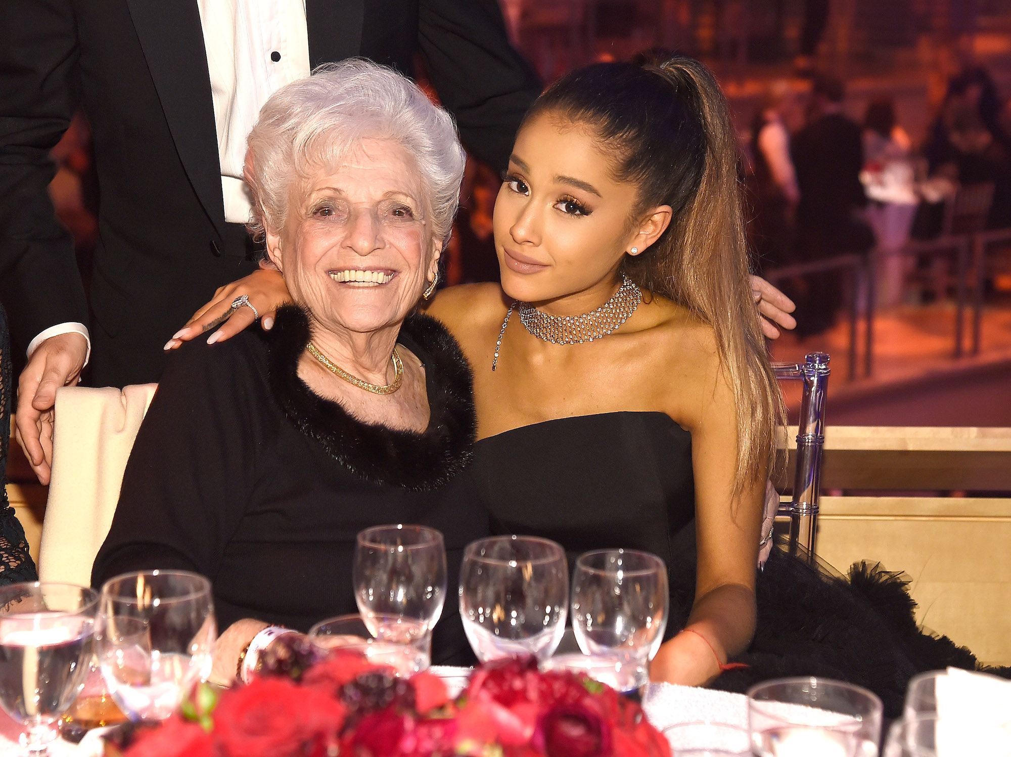 Ariana Grande s Nonna Becomes Oldest Person on Billboard Hot 100 for Work on Eternal Sunshine