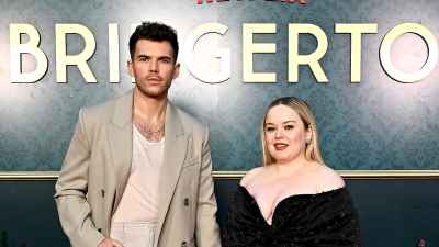 Bridgerton s Nicola Coughlan and Luke Newton Ban Nans From Steamy Scenes