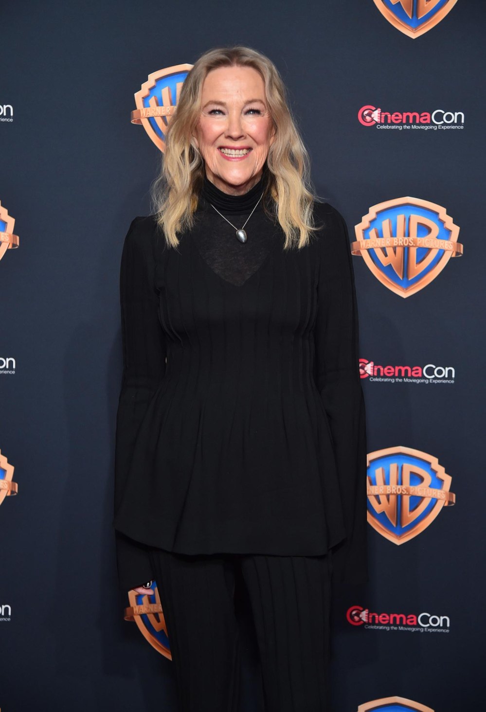 Catherine O Hara Has a Message for Anyone Who Doesn t Like the Beetlejuice Sequel F—k Them 522