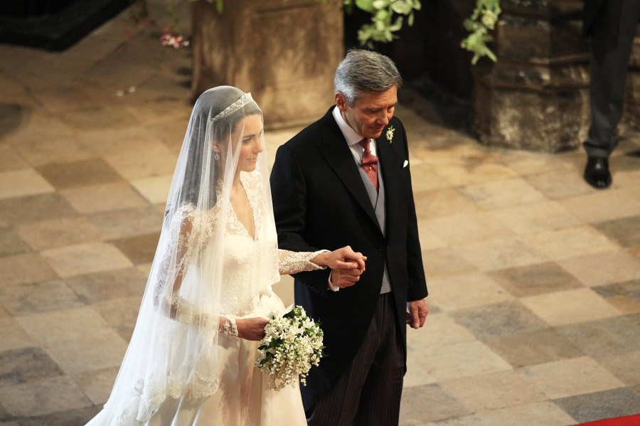 Celebrate Prince William and Kate Middletons Anniversary With the Best Photos From Their Wedding
