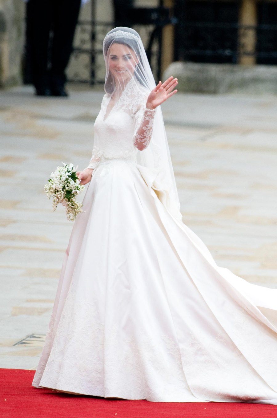 Celebrate Prince William and Kate Middletons Anniversary With the Best Photos From Their Wedding