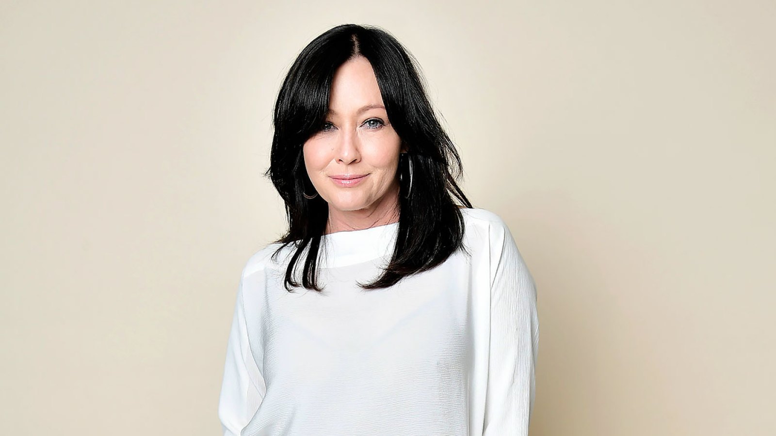 Feature Shannen Doherty Is Downsizing Her Belongings Amid Breast Cancer Battle